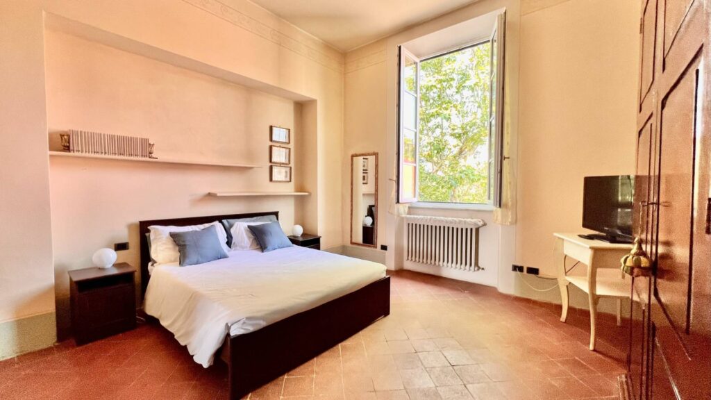 984-Villa storica di ampie dimensioni con parco dependance e piscina-Lucca-19 Agenzia Immobiliare ASIP