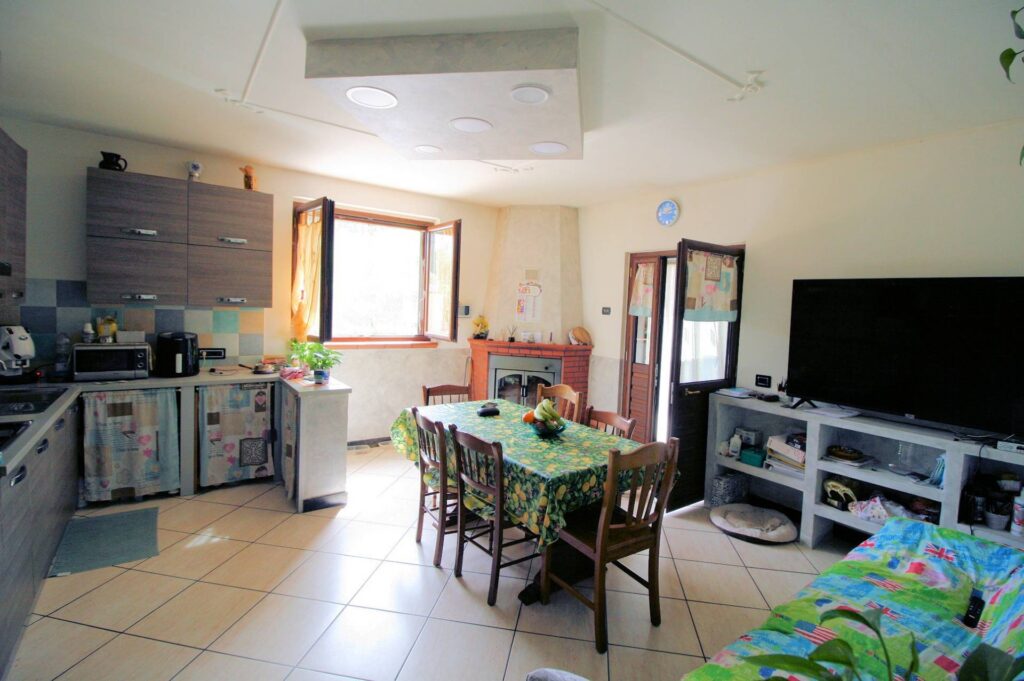 1512-Porzione terratetto di villetta bifamiliare con giardino privato in ottima posizione-Roccastrada-6 Agenzia Immobiliare ASIP