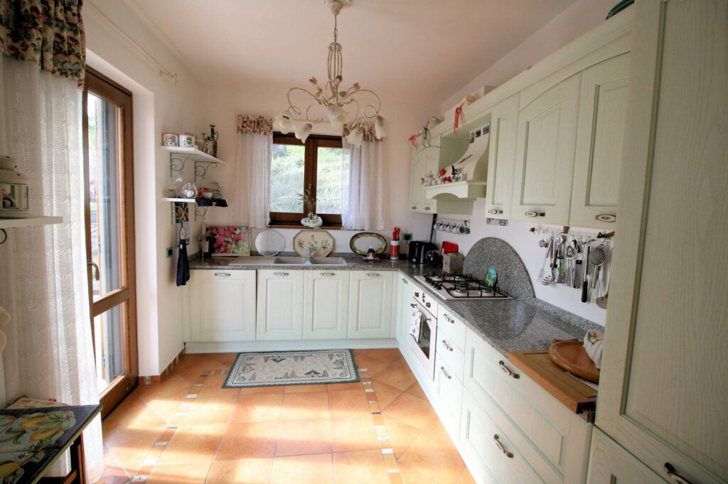 1513-Villa unifamiliare con giardino in posizione panoramica-Abetone Cutigliano-16 Agenzia Immobiliare ASIP
