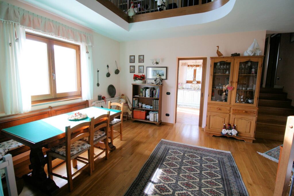 1513-Villa unifamiliare con giardino in posizione panoramica-Abetone Cutigliano-13 Agenzia Immobiliare ASIP