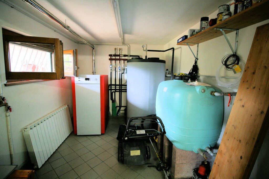 1513-Villa unifamiliare con giardino in posizione panoramica-Abetone Cutigliano-28 Agenzia Immobiliare ASIP