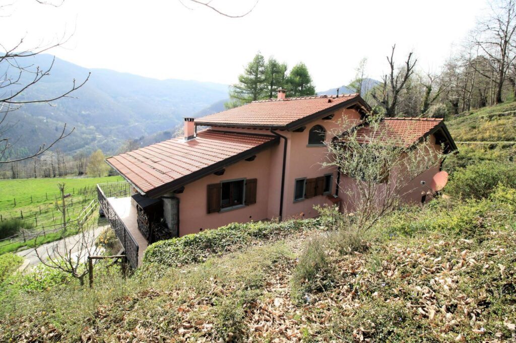 1513-Villa unifamiliare con giardino in posizione panoramica-Abetone Cutigliano-4 Agenzia Immobiliare ASIP