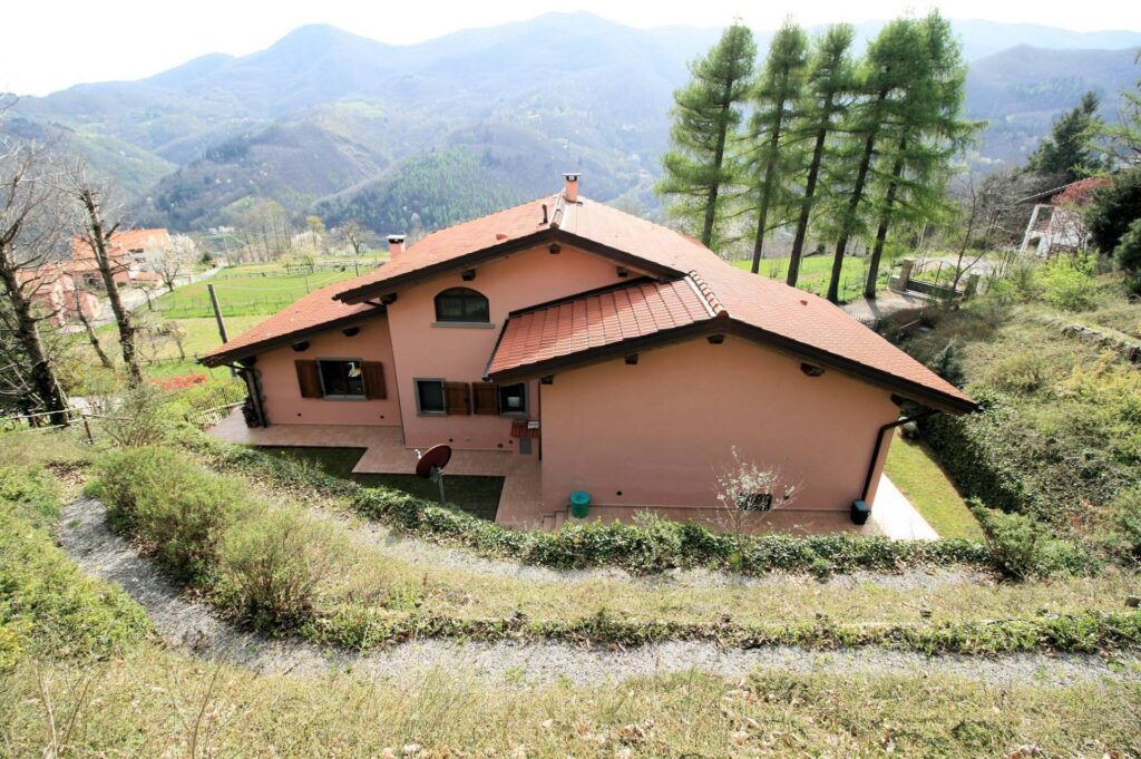 1513-Villa unifamiliare con giardino in posizione panoramica-Abetone Cutigliano-8 Agenzia Immobiliare ASIP
