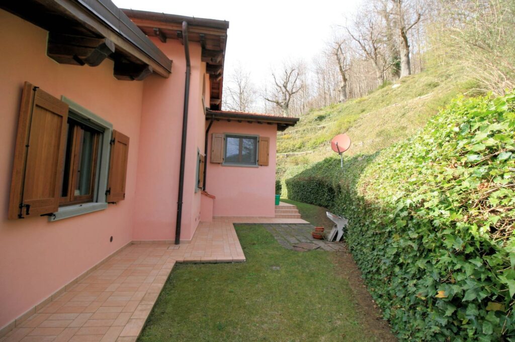 1513-Villa unifamiliare con giardino in posizione panoramica-Abetone Cutigliano-11 Agenzia Immobiliare ASIP