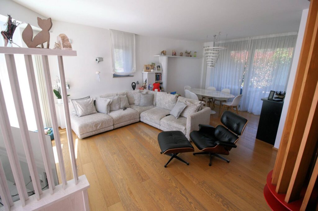 1515-Villetta libera su quattro lati con giardino e vista mare-Livorno-17 Agenzia Immobiliare ASIP