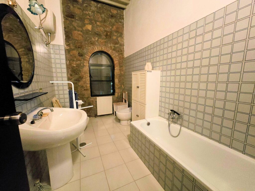 1520-Rustico ristrutturato in posizione collinare-Roccastrada-27 Agenzia Immobiliare ASIP