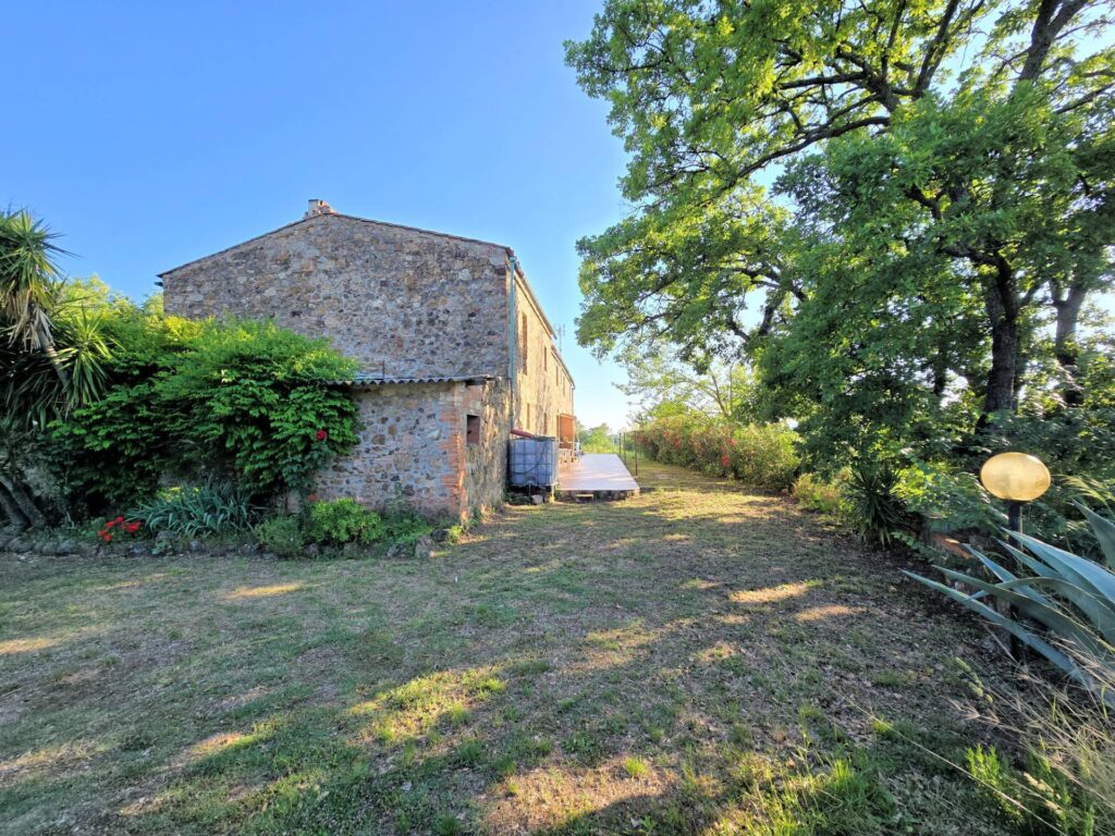 1524-Casale in stile rustico Toscano in posizione panoramica con annesso e 54 ettari di terreno-Monterotondo Marittimo-8 Agenzia Immobiliare ASIP