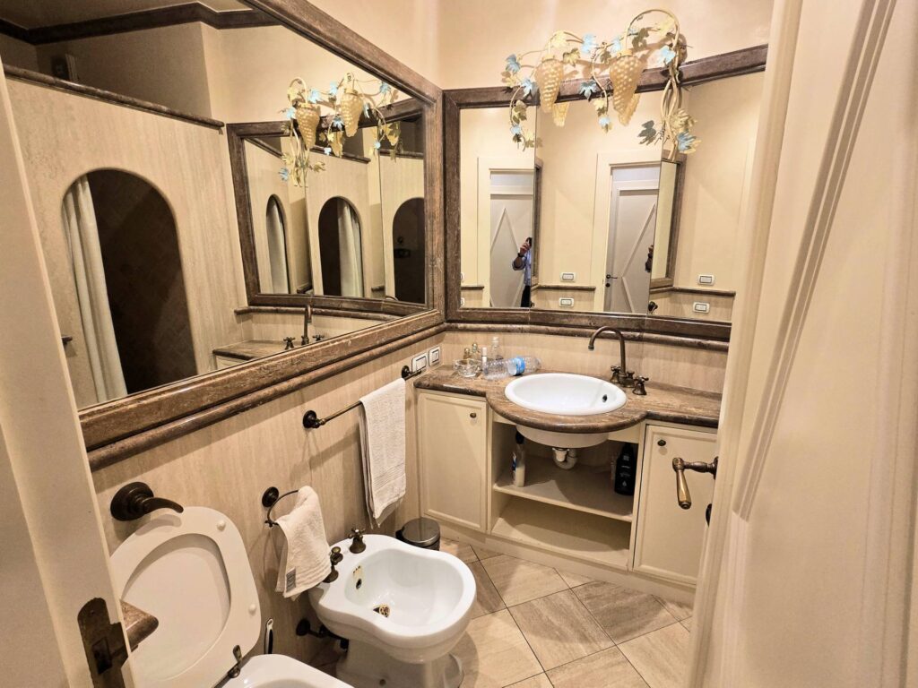 1530-Villa di dimensioni molto importanti con ampio parco in ottima location-Montemurlo-44 Agenzia Immobiliare ASIP