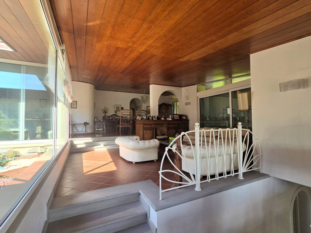 1530-Villa di dimensioni molto importanti con ampio parco in ottima location-Montemurlo-17 Agenzia Immobiliare ASIP