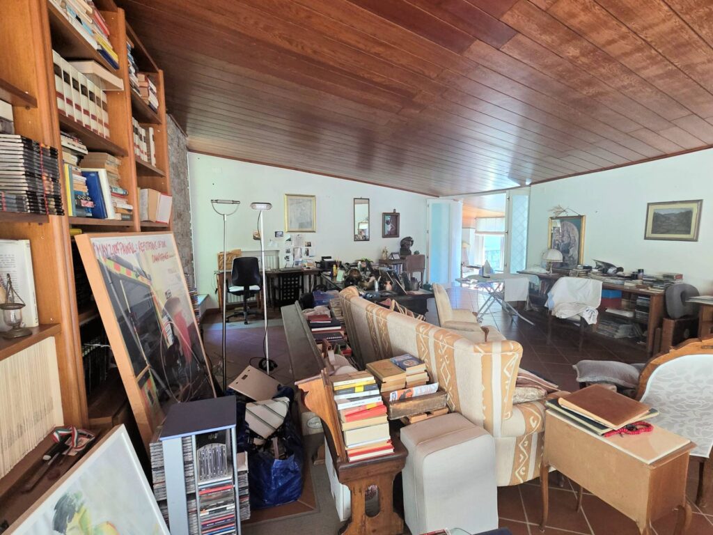 1530-Villa di dimensioni molto importanti con ampio parco in ottima location-Montemurlo-31 Agenzia Immobiliare ASIP