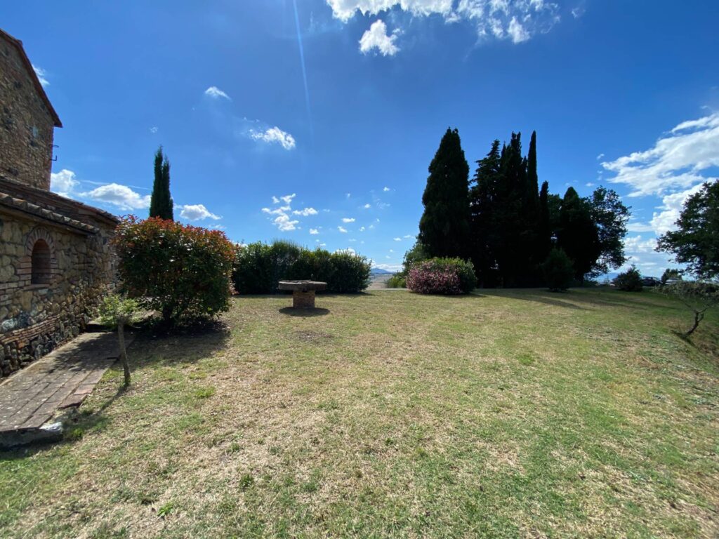 1531-Casa colonica di ampia superficie in posizione dominante con vista panoramica-Pomarance-12 Agenzia Immobiliare ASIP