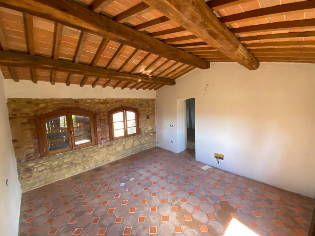 1531-Casa colonica di ampia superficie in posizione dominante con vista panoramica-Pomarance-22 Agenzia Immobiliare ASIP