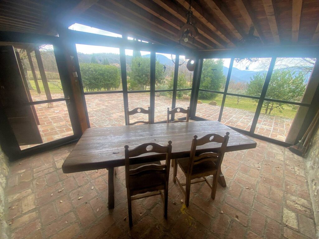 1532-Casa colonica di ampia superficie in posizione panoramica-Castelnuovo di Val di Cecina-16 Agenzia Immobiliare ASIP