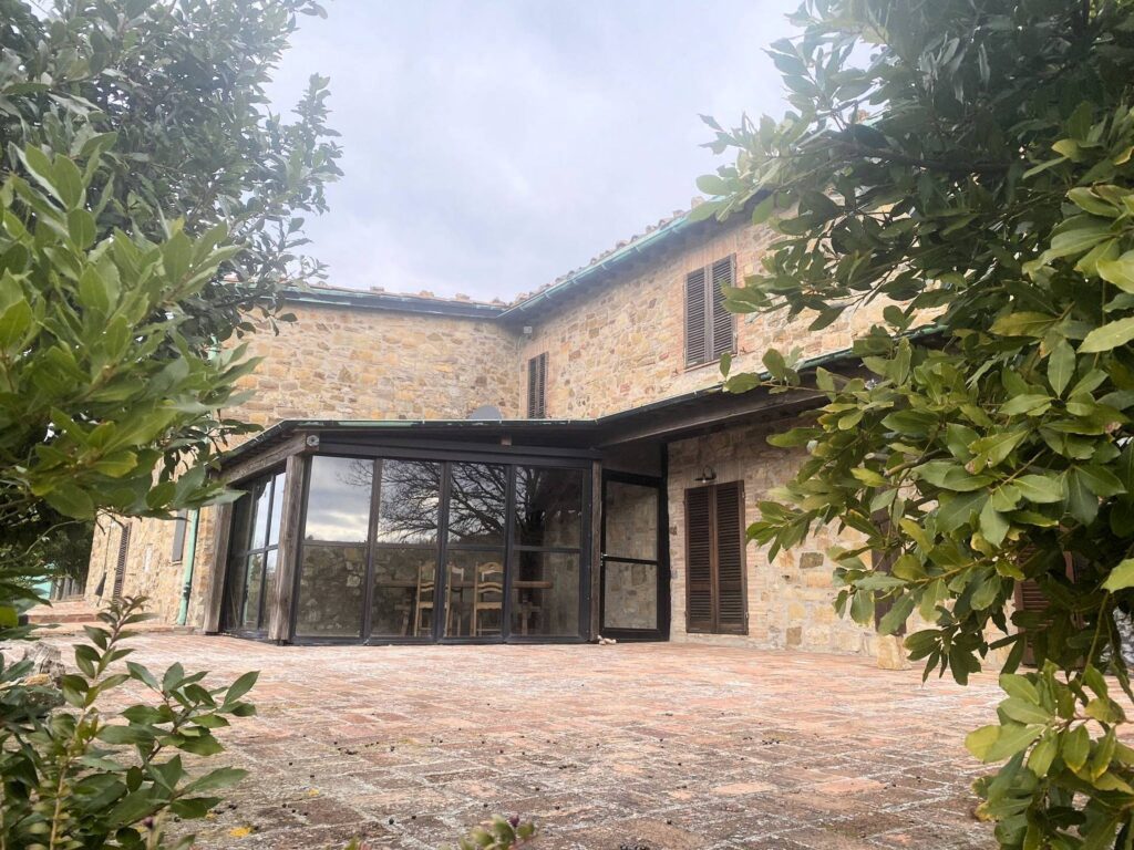 1532-Casa colonica di ampia superficie in posizione panoramica-Castelnuovo di Val di Cecina-14 Agenzia Immobiliare ASIP