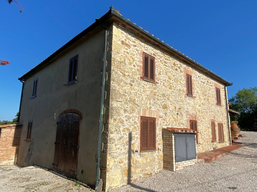 1533-Porzione terratetto di villa bifamiliare in stile rustico Toscano-Castelnuovo di Val di Cecina-3 Agenzia Immobiliare ASIP