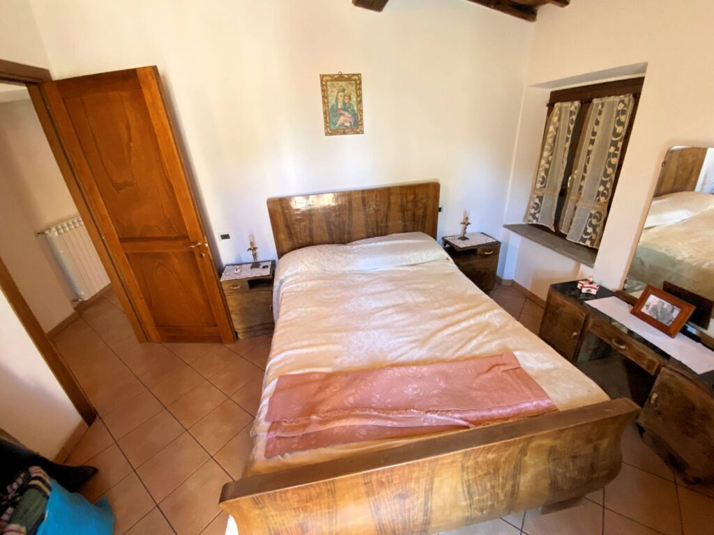 1533-Porzione terratetto di villa bifamiliare in stile rustico Toscano-Castelnuovo di Val di Cecina-30 Agenzia Immobiliare ASIP