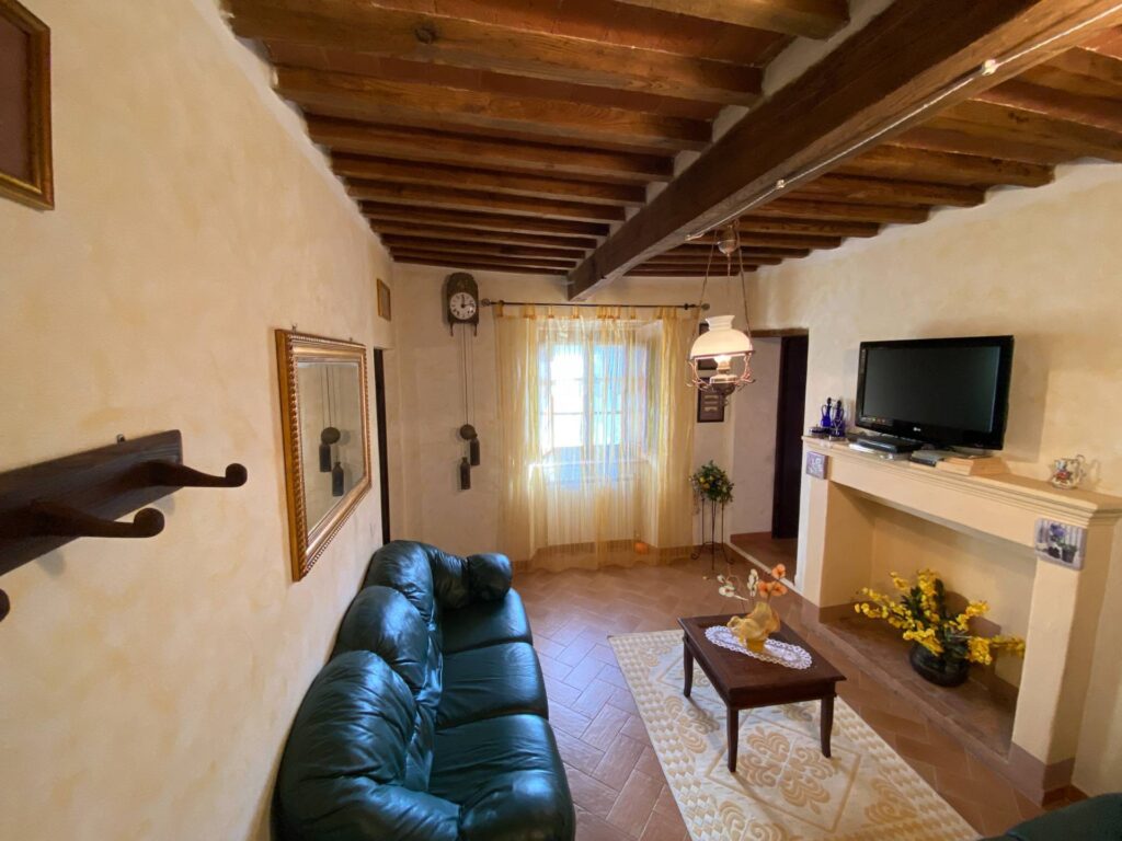 1534-Porzione di casale in stile rustico Toscano ristrutturato  con terreno in ottima posizione-Castelnuovo di Val di Cecina-16 Agenzia Immobiliare ASIP