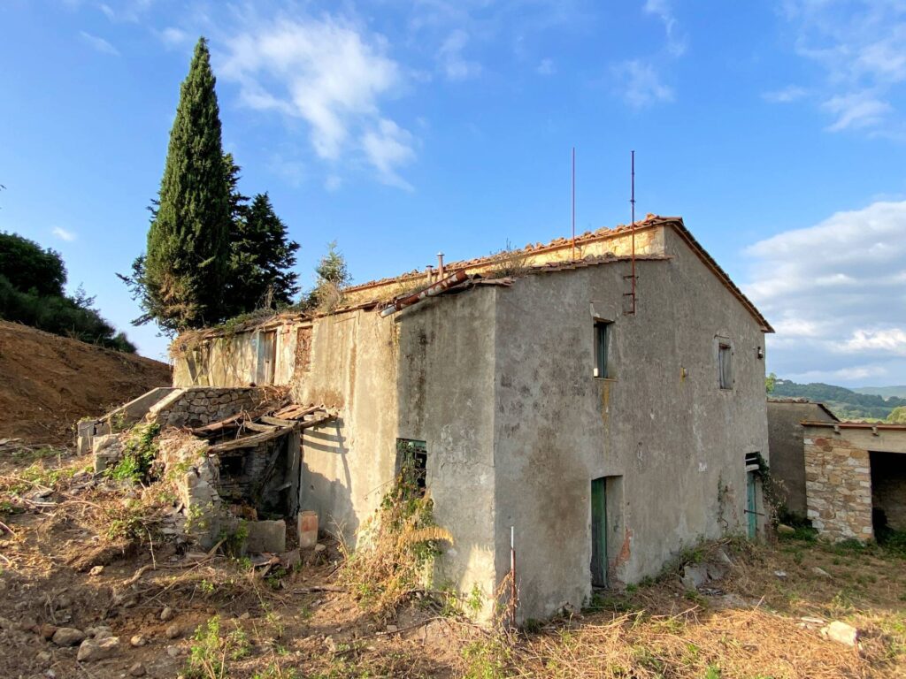 1535-Colonica in pietra da ristrutturare con vista panoramica mozzafiato-Monteverdi Marittimo-12 Agenzia Immobiliare ASIP