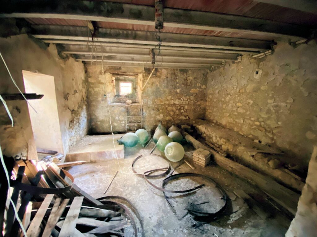1535-Colonica in pietra da ristrutturare con vista panoramica mozzafiato-Monteverdi Marittimo-20 Agenzia Immobiliare ASIP