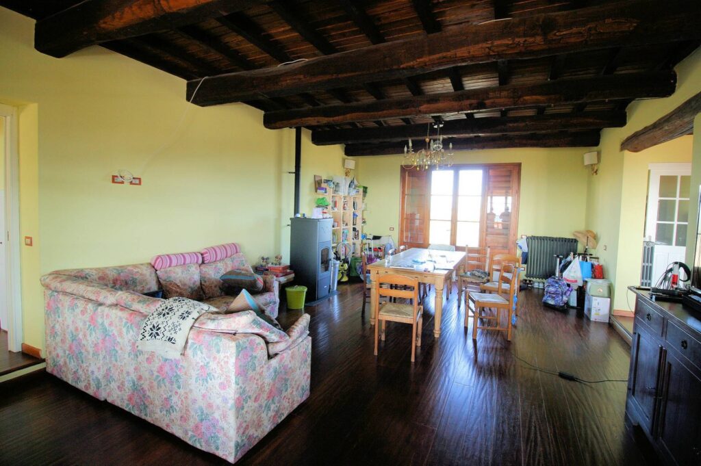 1537-Casale libero su quattro lati con terreno e vista panoramica fino al mare-Magliano in Toscana-12 Agenzia Immobiliare ASIP