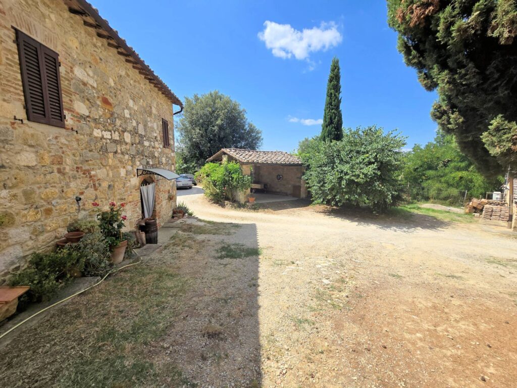 1539-Antico fienile completamente ristrutturato con giardino e annessi  posto in un piccolo borgo-Colle di Val d'Elsa-39 Agenzia Immobiliare ASIP