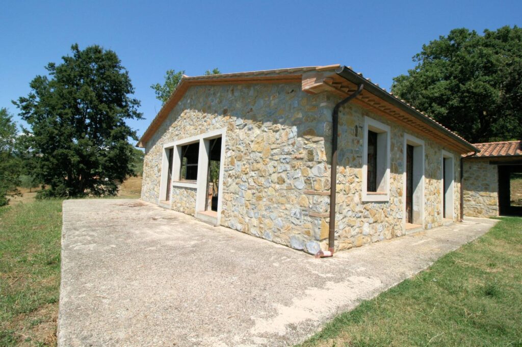 1541-Azienda vitivinicola con produzione di vini di alta qualita' in posizione collinare con vista panoramica-Scansano-27 Agenzia Immobiliare ASIP