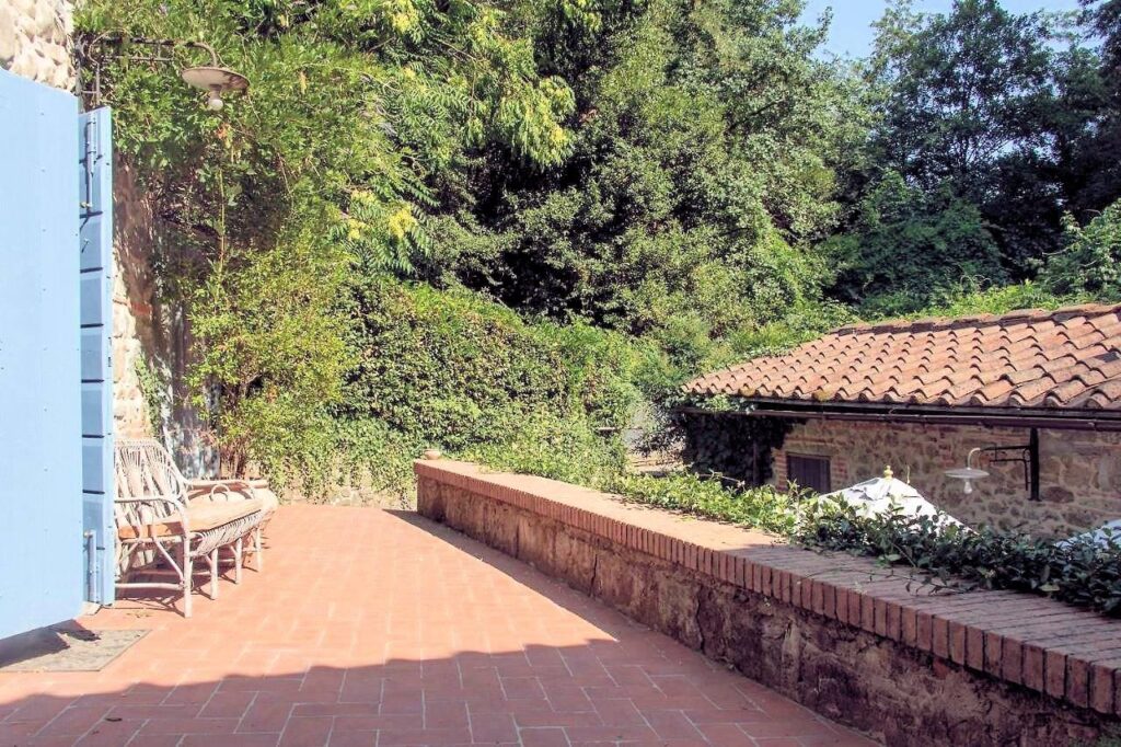1526-Rustico in stile Toscano con giardino e piscina-Buggiano-10 Agenzia Immobiliare ASIP