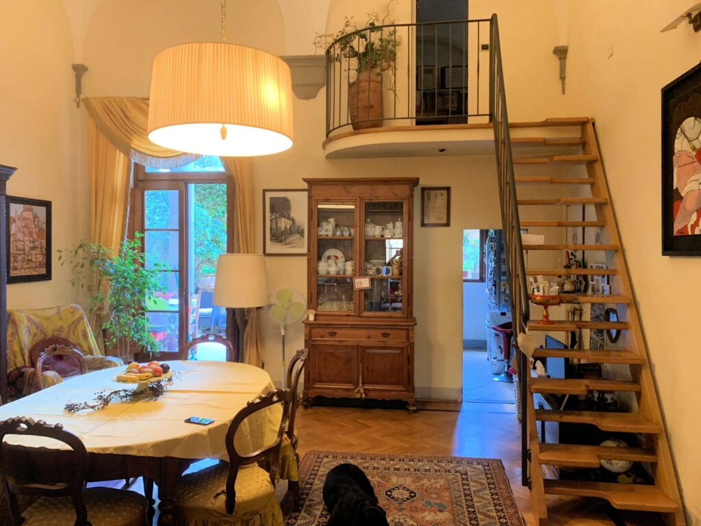 1549-Appartamento di ampia superficie in centro storico-Pistoia-2 Agenzia Immobiliare ASIP