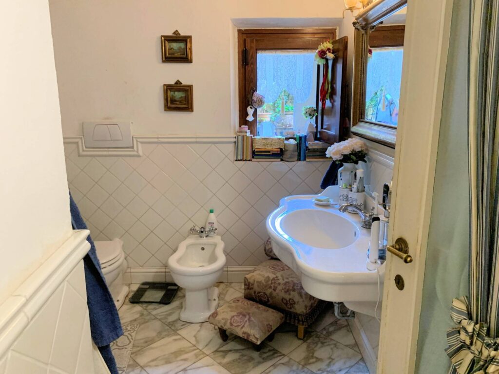 1549-Appartamento di ampia superficie in centro storico-Pistoia-10 Agenzia Immobiliare ASIP