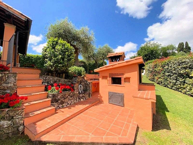 1551-Casale con parco piscina e vista panoramica-Camaiore-10 Agenzia Immobiliare ASIP
