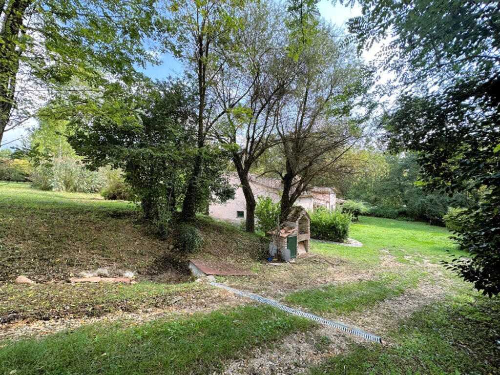 1560-Complesso immobiliare di ampia superficie con ex mulino del 1200-Chiusdino-6 Agenzia Immobiliare ASIP
