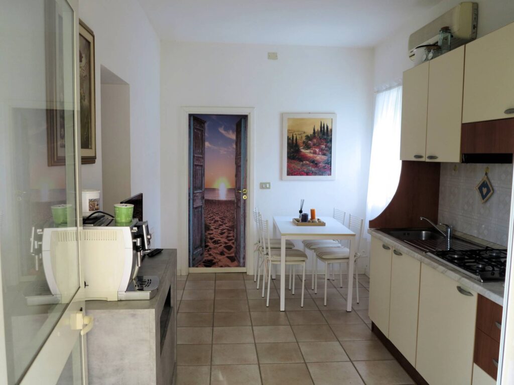 1568-Casa singola composta da due appartamenti indipendenti con ampio terreno-Scarlino-14 Agenzia Immobiliare ASIP