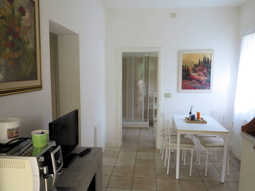 1568-Casa singola composta da due appartamenti indipendenti con ampio terreno-Scarlino-13 Agenzia Immobiliare ASIP