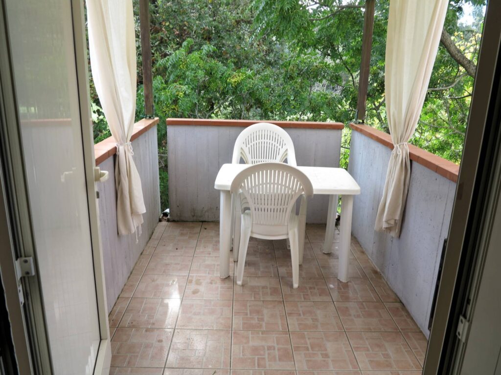 1568-Casa singola composta da due appartamenti indipendenti con ampio terreno-Scarlino-11 Agenzia Immobiliare ASIP