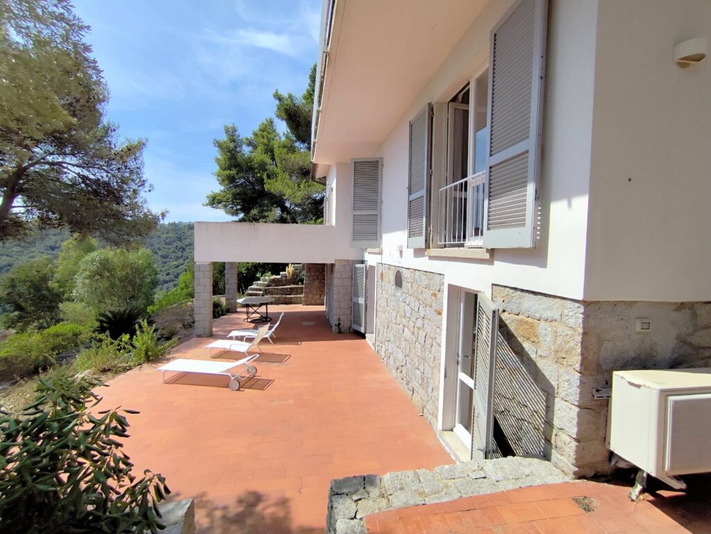 1569-Villa singola in posizione panoramica con vista fino al mare-Campo nell'Elba-8 Agenzia Immobiliare ASIP