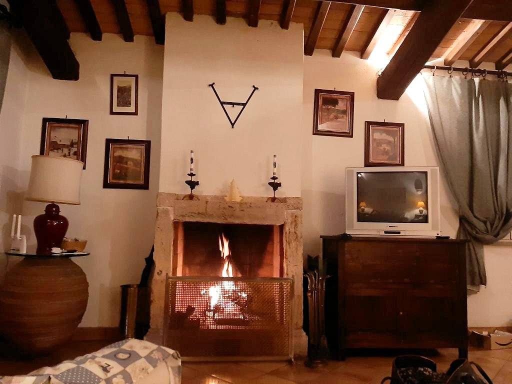 1570-Complesso immobiliare in posizione fantastica a poca distanza dalle terme-Manciano-15 Agenzia Immobiliare ASIP