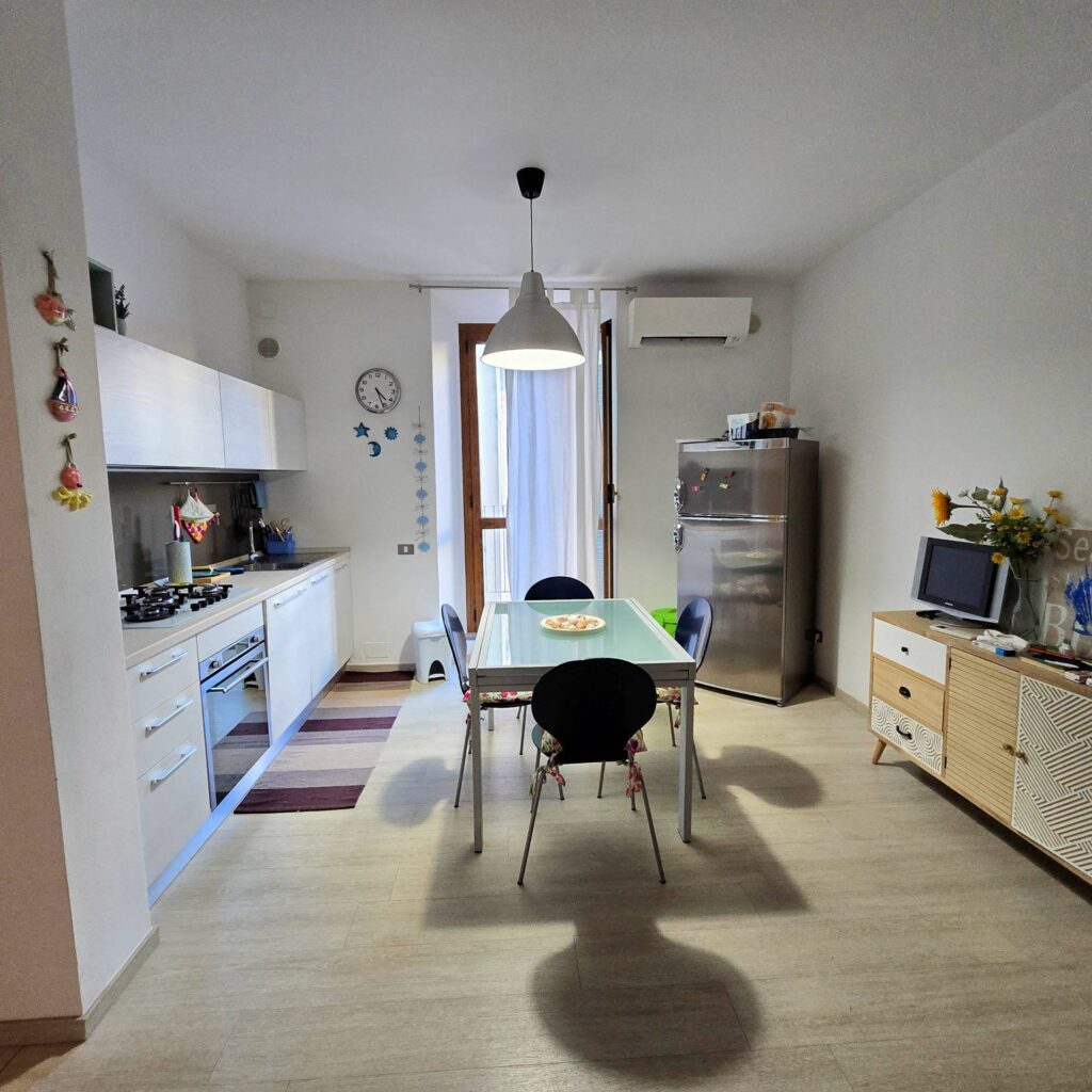 1125-Appartamento al piano primo a pochi passi dal mare-Follonica-5 Agenzia Immobiliare ASIP