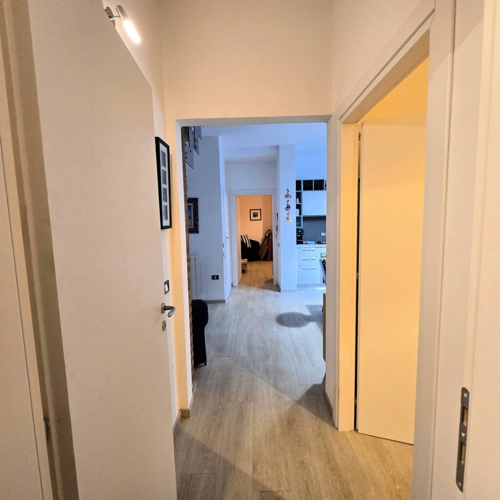 1125-Appartamento al piano primo a pochi passi dal mare-Follonica-6 Agenzia Immobiliare ASIP