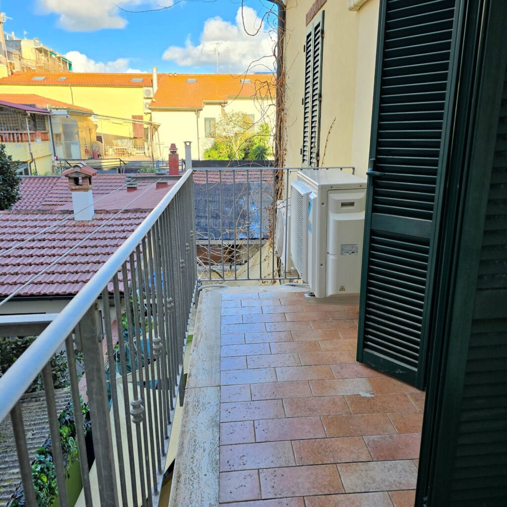 1125-Appartamento al piano primo a pochi passi dal mare-Follonica-11 Agenzia Immobiliare ASIP