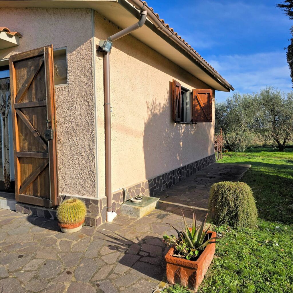 1089-Annesso agricolo con ampio terreno vicino al mare-Scarlino-4 Agenzia Immobiliare ASIP