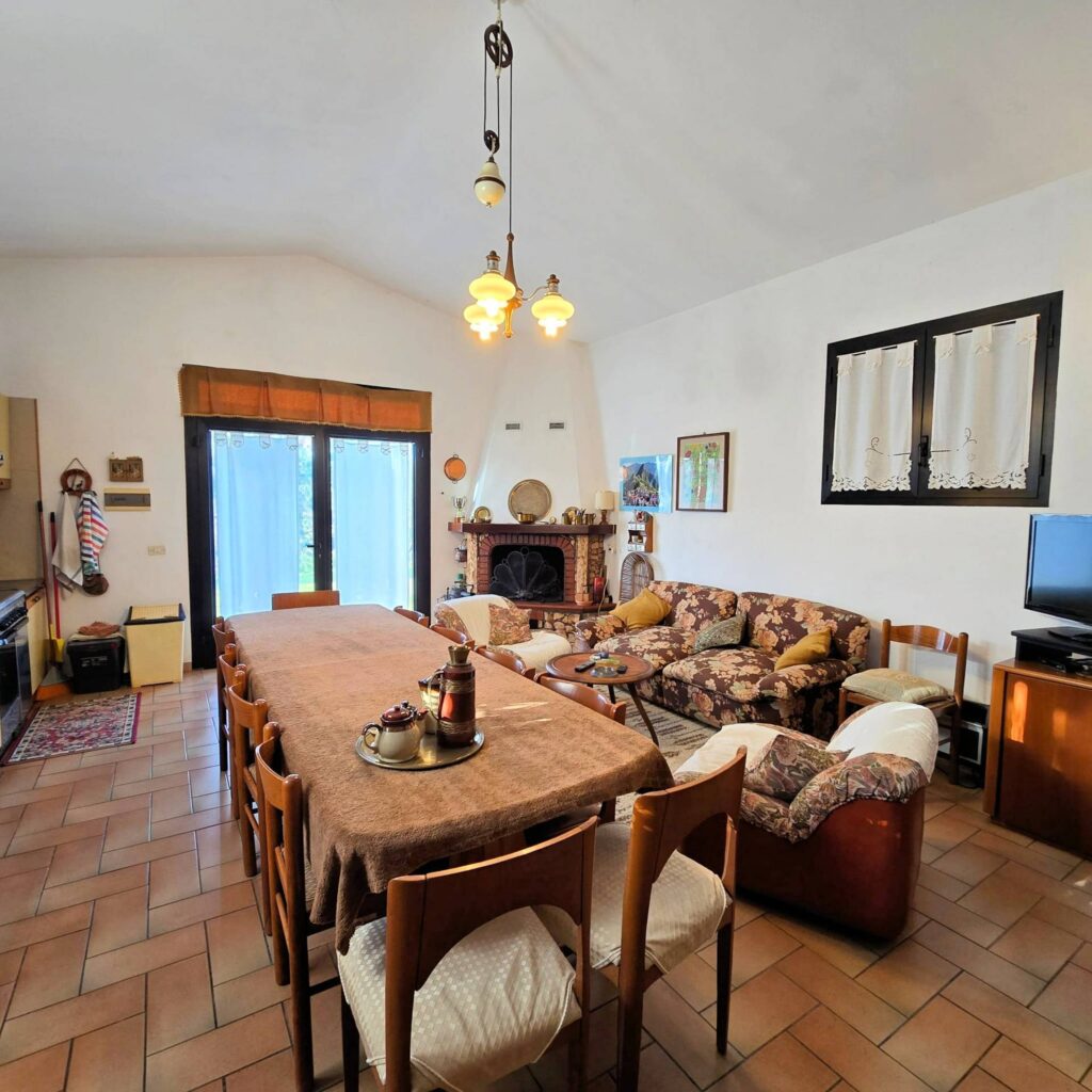 1089-Annesso agricolo con ampio terreno vicino al mare-Scarlino-16 Agenzia Immobiliare ASIP