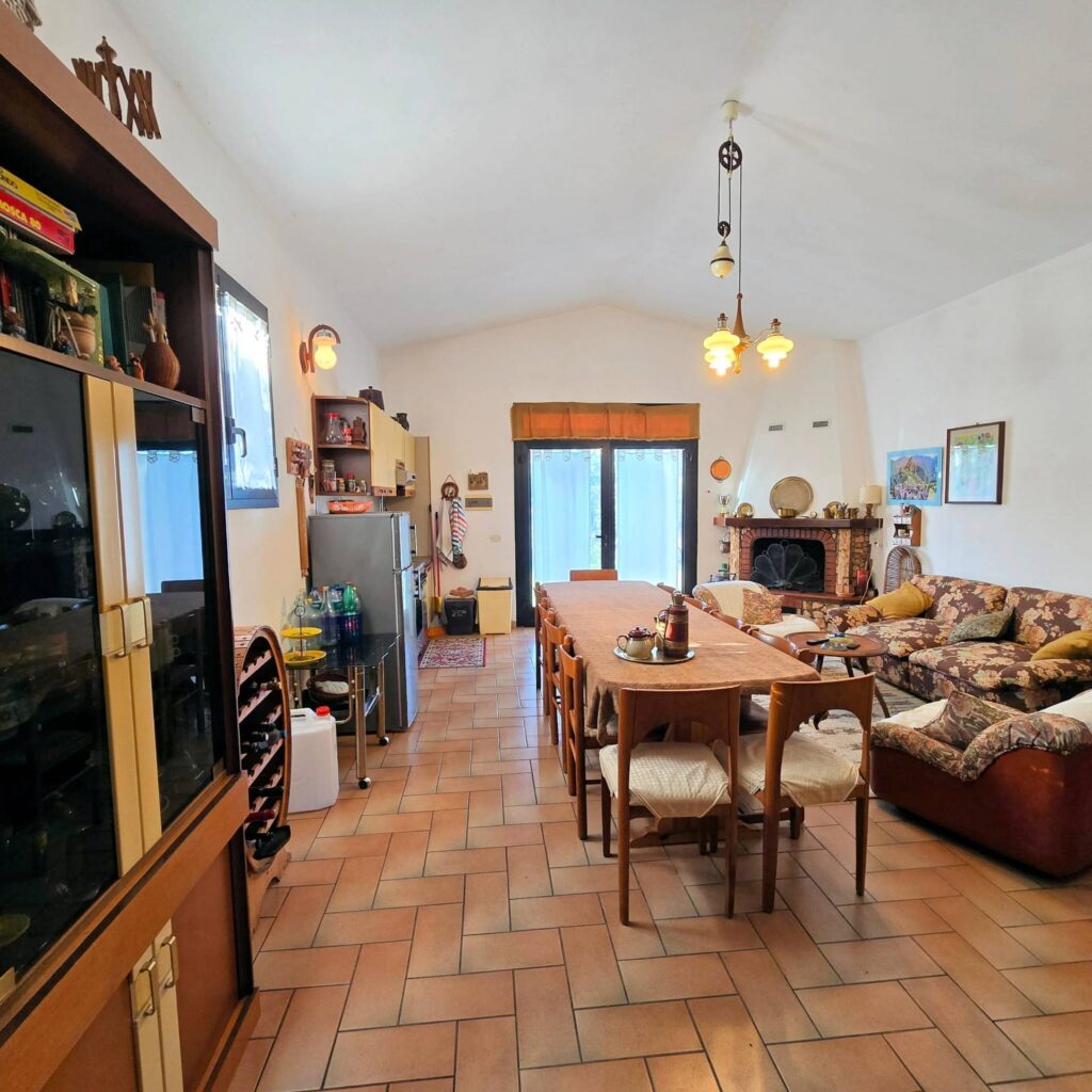 1089-Annesso agricolo con ampio terreno vicino al mare-Scarlino-15 Agenzia Immobiliare ASIP