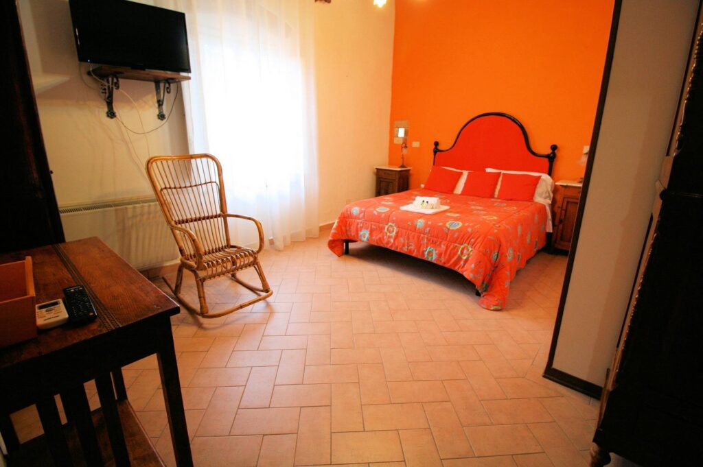 1586-Agriturismo di ampia superficie con terreno piscina vicino al mare-Rosignano Marittimo-24 Agenzia Immobiliare ASIP