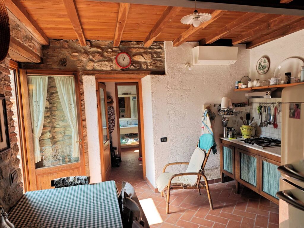 1565-Casale con terreno e vista panoramica mozzafiato-Buti-22 Agenzia Immobiliare ASIP