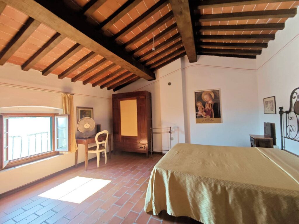 1565-Casale con terreno e vista panoramica mozzafiato-Buti-28 Agenzia Immobiliare ASIP