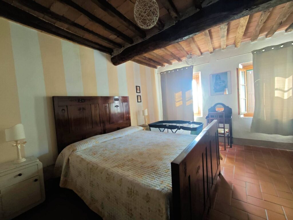 1565-Casale con terreno e vista panoramica mozzafiato-Buti-30 Agenzia Immobiliare ASIP