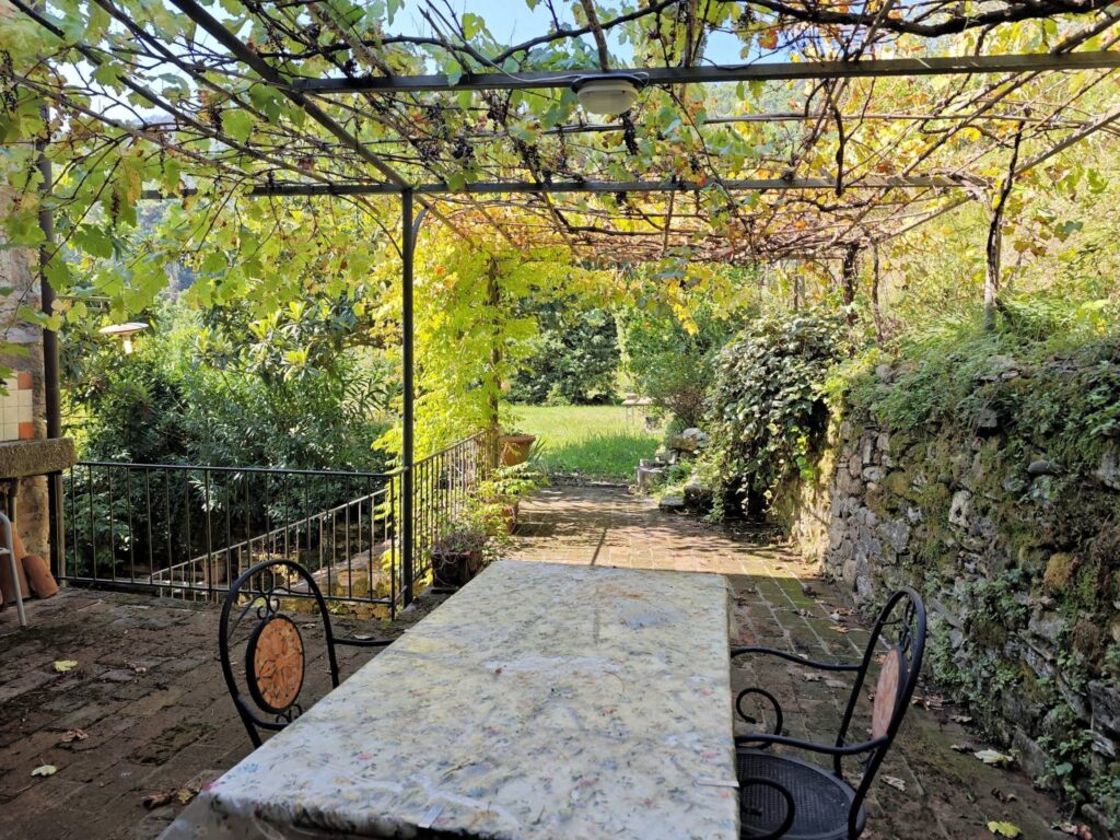 1565-Casale con terreno e vista panoramica mozzafiato-Buti-18 Agenzia Immobiliare ASIP