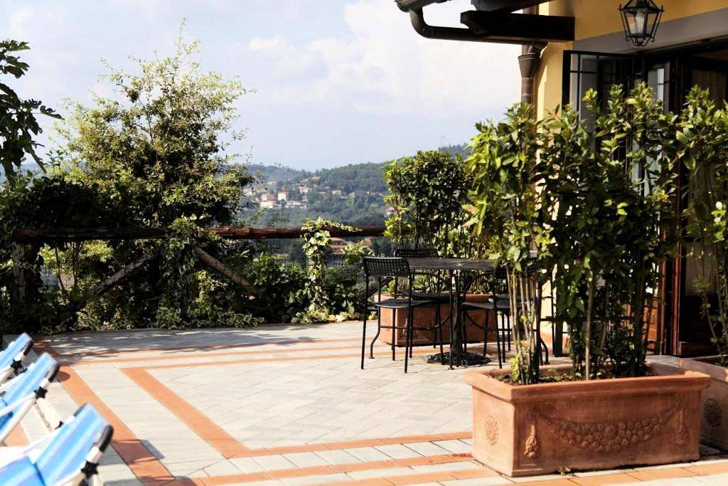 1602-Casa vacanze con piscina e vista panoramica mozzafiato-Lamporecchio-2 Agenzia Immobiliare ASIP