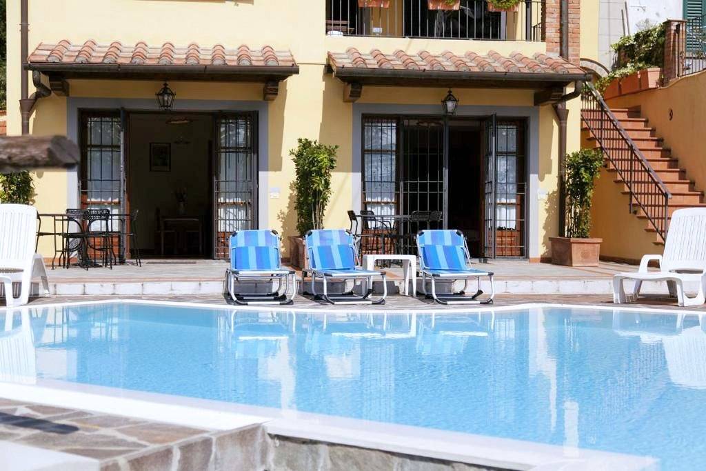 1602-Casa vacanze con piscina e vista panoramica mozzafiato-Lamporecchio-4 Agenzia Immobiliare ASIP