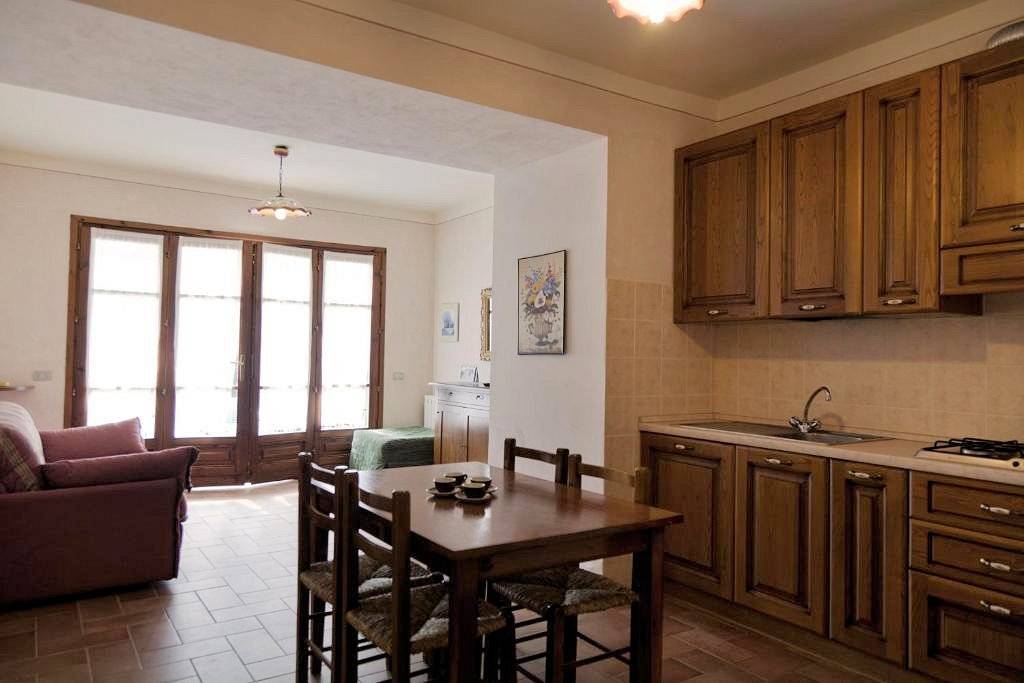 1602-Casa vacanze con piscina e vista panoramica mozzafiato-Lamporecchio-8 Agenzia Immobiliare ASIP